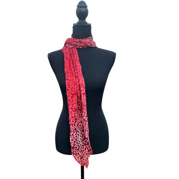 Women’s red & pink elegant red leopard print scarf OS - Picture 3 of 5